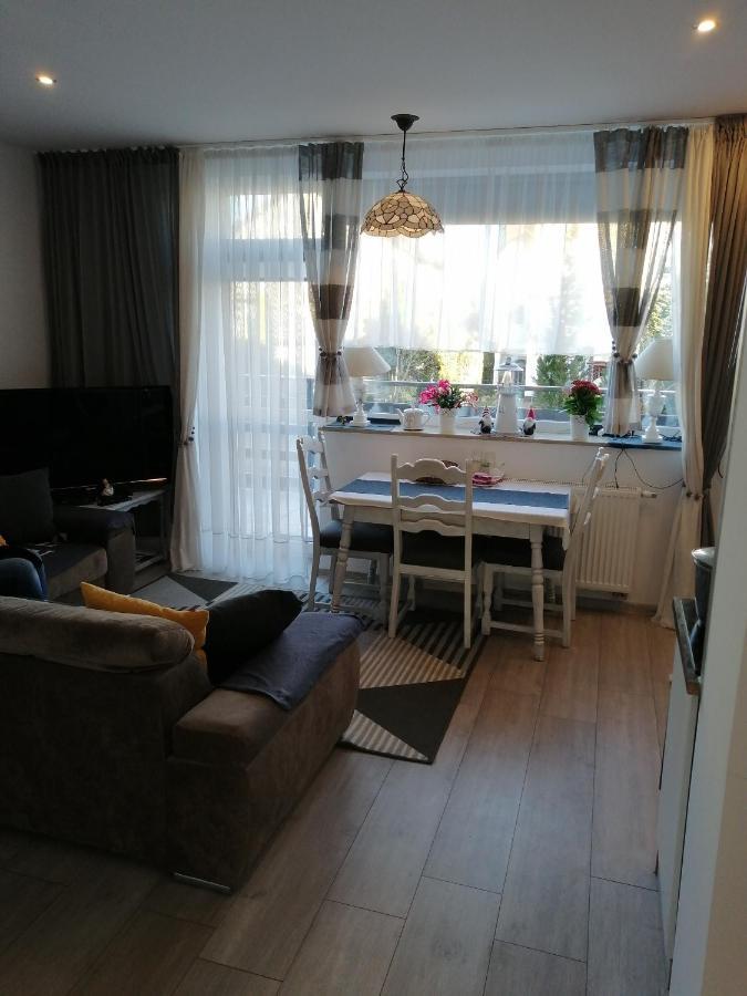 Apartament Rodzinny 1 Pietro Kołobrzeg Esterno foto